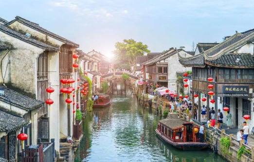 �Ͼ���ɽ��